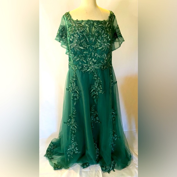 Plus size wedding dress, formal floor length gown unmarked size 24 - Picture 1 of 10